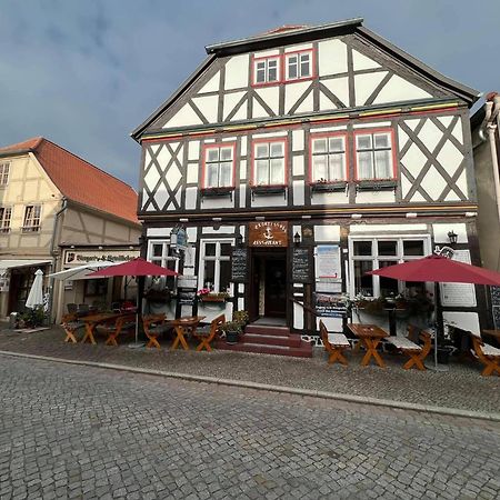 Hotel Am Rathaus Adii Tangermünde Buitenkant foto