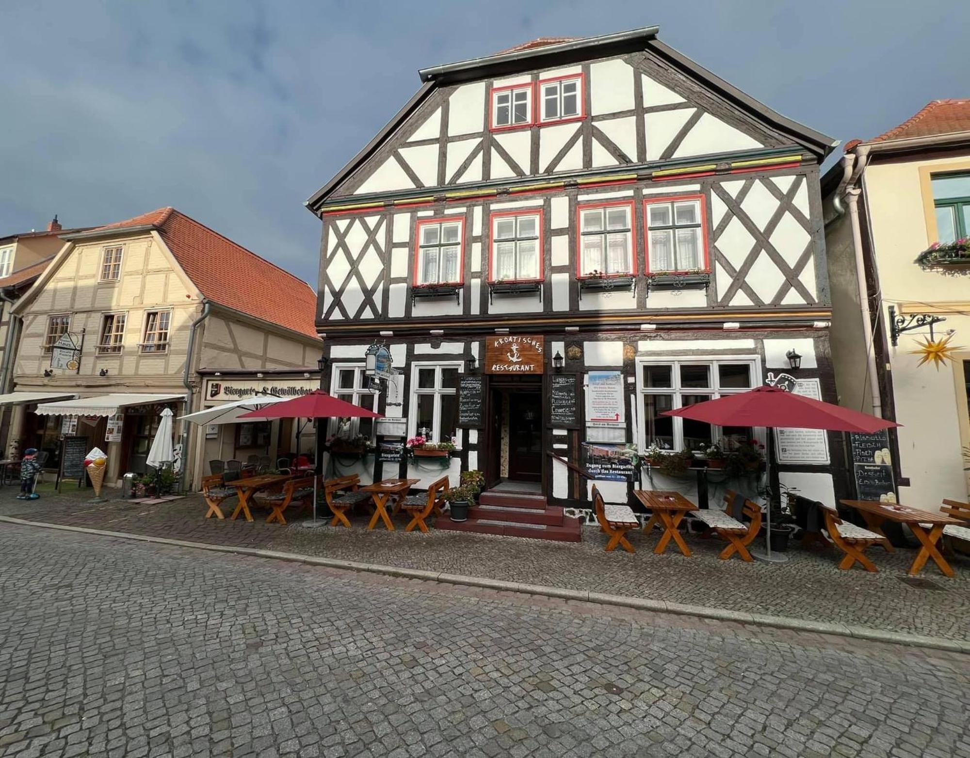 Hotel Am Rathaus Adii Tangermünde Buitenkant foto