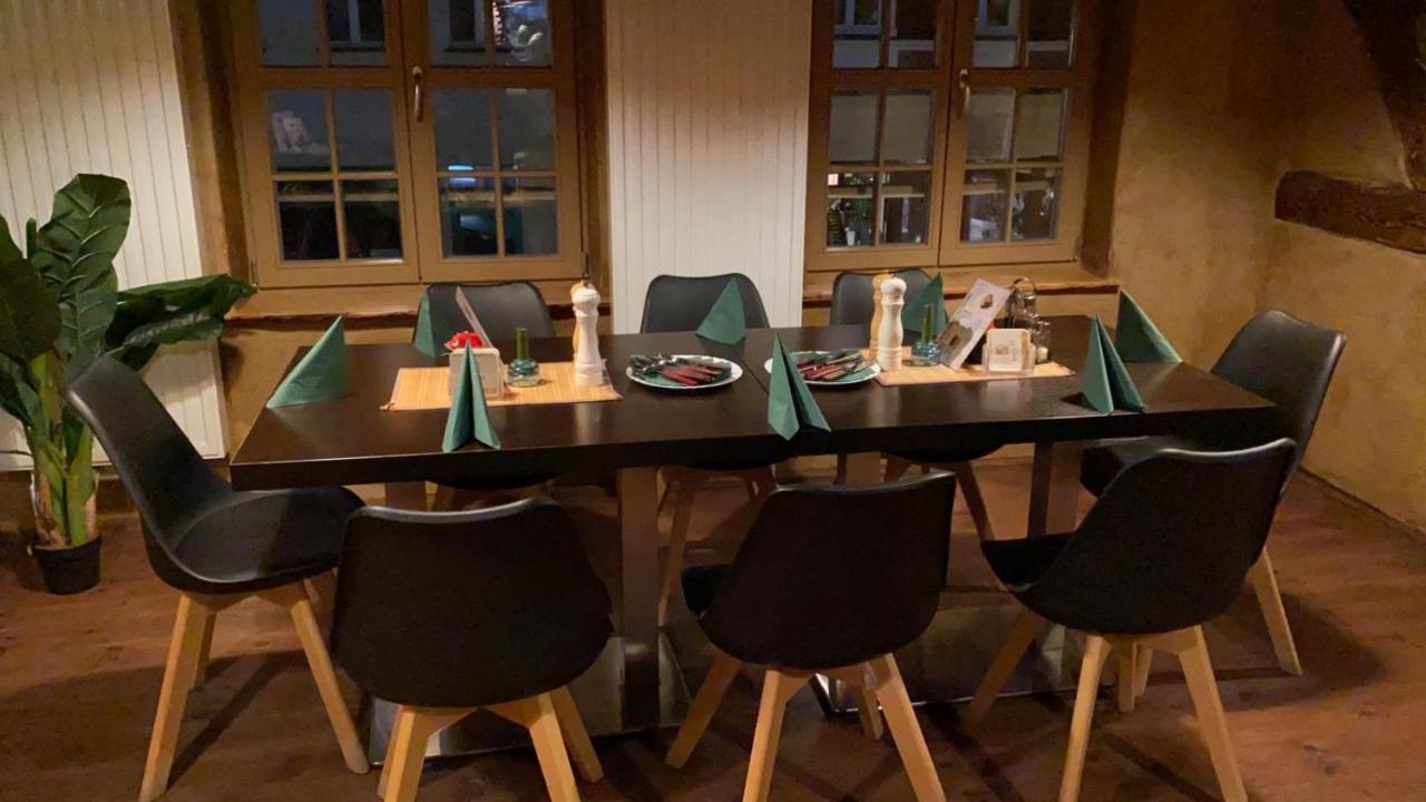Hotel Am Rathaus Adii Tangermünde Buitenkant foto
