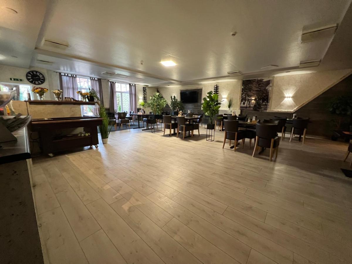 Hotel Am Rathaus Adii Tangermünde Buitenkant foto
